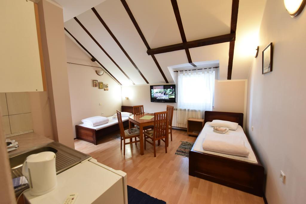 Apartments & Accommodation Stojic Novi Sad Exterior foto